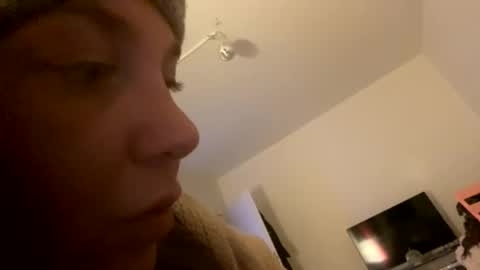 Snapshot of melli23 chatting on 12-31-24, 07:40 Melli online show from 12-31-24, 07:40