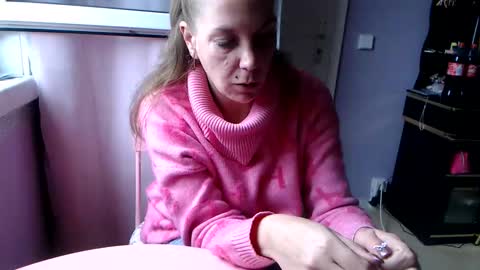 Snapshot of melli23 chatting on 09-18-25, 02:41 Melli online show from 09-18-25, 02:41