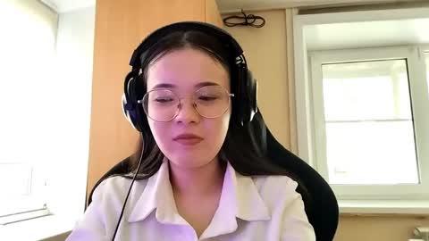 mellieyamazaki online show from 06-01-26, 09:55