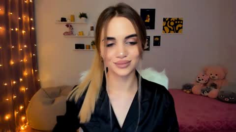 Snapshot of mellifluoustess chatting on 12-09-24, 08:01 Tessa online show from 12-09-24, 08:01