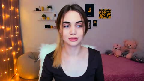 Snapshot of mellifluoustess chatting on 02-02-25, 08:08 Tessa online show from 02-02-25, 08:08