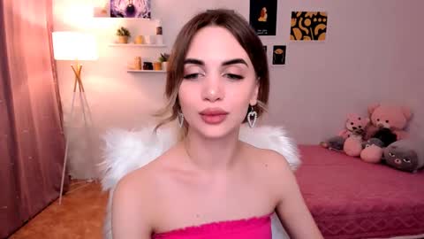 Snapshot of mellifluoustess chatting on 02-22-25, 01:11 Tessa online show from 02-22-25, 01:11