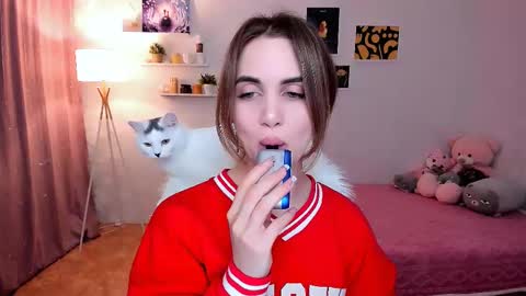 Snapshot of mellifluoustess chatting on 02-24-25, 09:31 Tessa online show from 02-24-25, 09:31