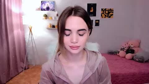 Snapshot of mellifluoustess chatting on 02-26-25, 09:27 Tessa online show from 02-26-25, 09:27