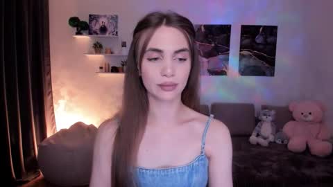 Snapshot of mellifluoustess chatting on 09-21-25, 11:39 Tessa online show from 09-21-25, 11:39