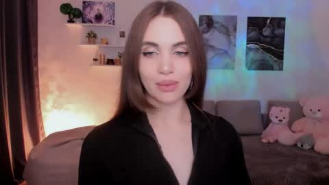 Tessa online show from 04-24-26, 09:50