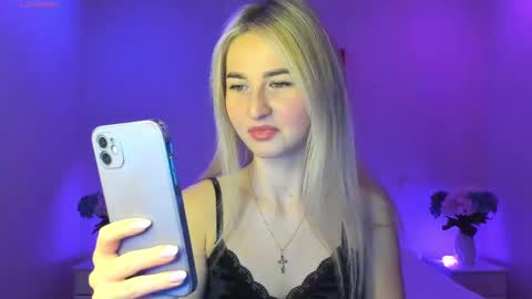 Mellina online show from 02-09-25, 08:24