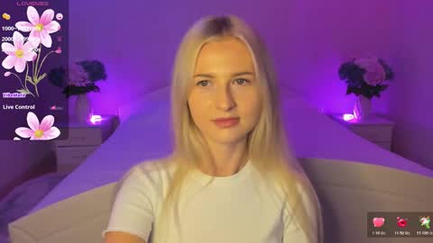 Mellina online show from 10-20-25, 07:03