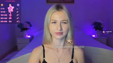 Mellina online show from 11-23-25, 08:41