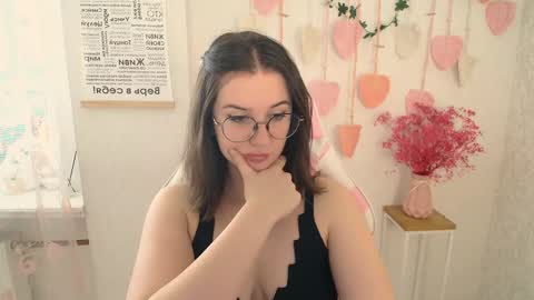 Snapshot of mellonmayre chatting on 02-19-25, 10:23 mellonmayre online show from 02-19-25, 10:23