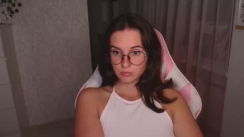 Snapshot of mellonmayre chatting on 09-25-25, 08:23 mellonmayre online show from 09-25-25, 08:23