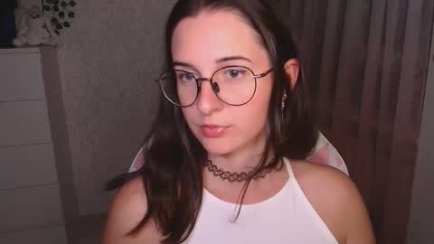 Snapshot of mellonmayre chatting on 09-28-25, 07:30 mellonmayre online show from 09-28-25, 07:30