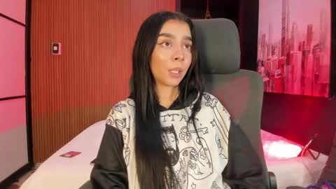Snapshot of mellove_ chatting on 05-05-26, 11:46 Mel online show from 05-05-26, 11:46