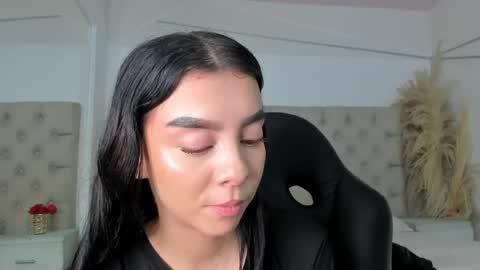 Snapshot of mellove_ chatting on 06-02-26, 10:34 Mel online show from 06-02-26, 10:34