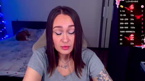 Snapshot of mellovell chatting on 10-31-25, 09:49 Mel online show from 10-31-25, 09:49