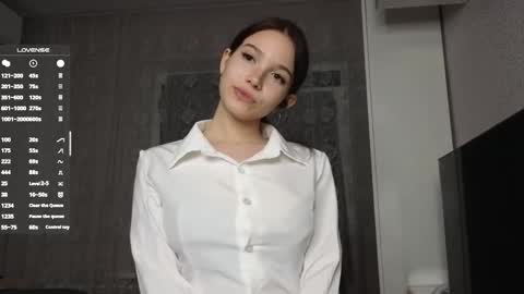 Snapshot of mellowpearl chatting on 10-14-25, 07:14 EVA online show from 10-14-25, 07:14