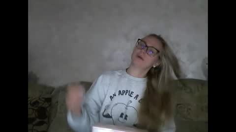 Melly online show from 10-07-25, 06:54