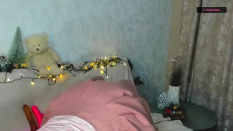 MelMooon online show from 01-02-25, 06:34