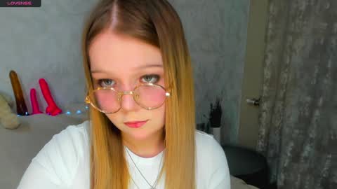 MelMooon online show from 01-17-25, 01:46