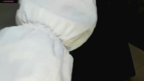 MelMooon online show from 02-01-25, 01:09