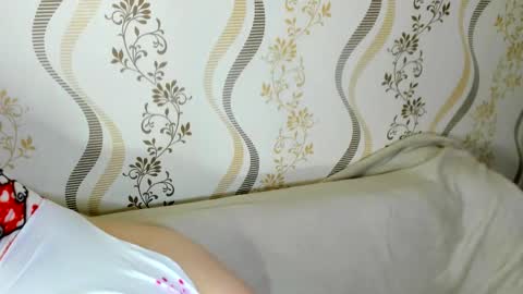 MelMooon online show from 10-24-25, 07:21