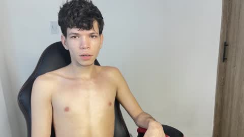 Melo online show from 01-13-25, 06:06