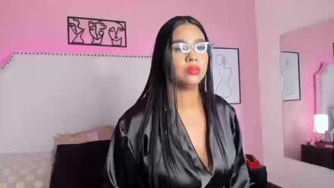 Snapshot of meloddy_parkerr_ chatting on 09-16-25, 04:46 MELODDY PARKERR online show from 09-16-25, 04:46