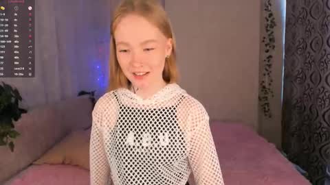 Snapshot of melodievejar chatting on 03-09-26, 04:27 melodievejar online show from 03-09-26, 04:27