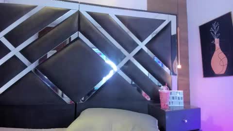 mel  online show from 03-06-26, 09:33