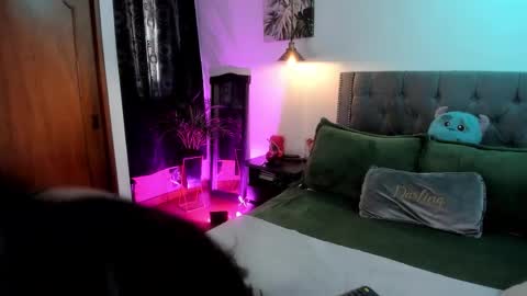  Leslie  online show from 03-04-26, 12:11