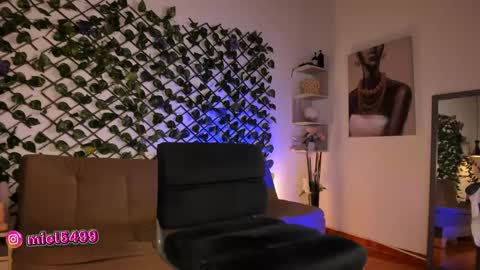 melody_cute10 online show from 12-06-24, 08:40