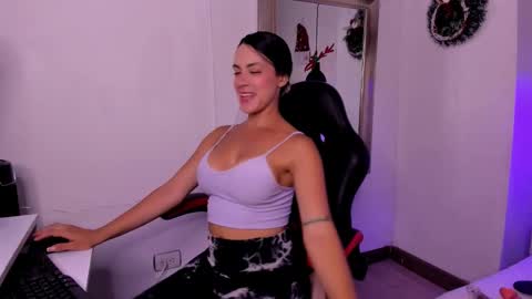 melody online show from 12-22-25, 10:29