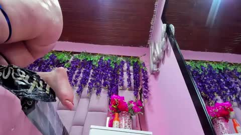 Snapshot of melody_klum chatting on 01-03-25, 09:25 Melody online show from 01-03-25, 09:25