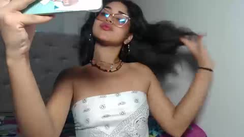 melody phillips online show from 09-22-25, 02:30