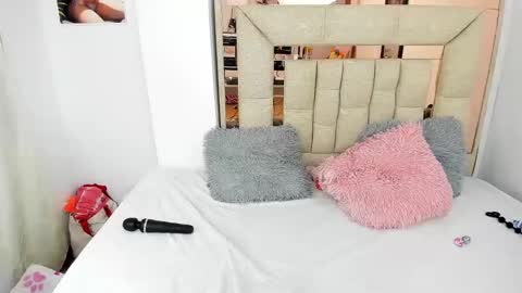 melody online show from 01-06-25, 08:14