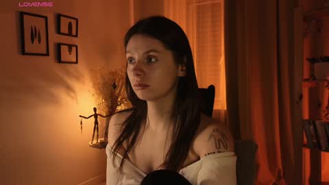 Snapshot of melodykey_x chatting on 12-12-24, 05:48 melody  online show from 12-12-24, 05:48