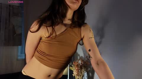 Snapshot of melodykey_x chatting on 02-11-25, 03:51 melody  online show from 02-11-25, 03:51