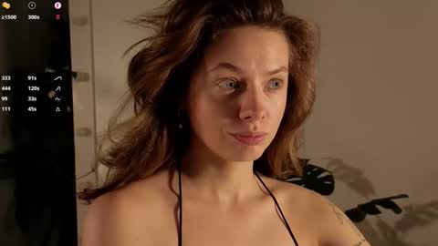 Snapshot of melodykey_x chatting on 09-16-25, 02:51 melody  online show from 09-16-25, 02:51