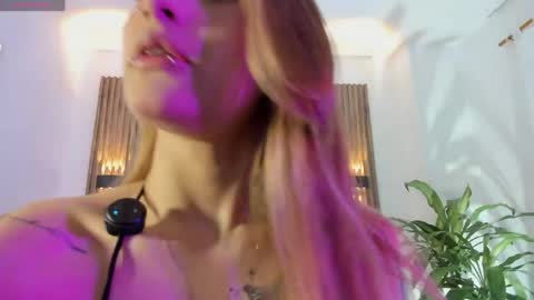 melodylanee online show from 04-22-26, 11:01