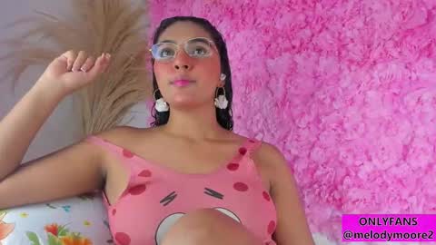 Snapshot of melodymoore_ chatting on 11-06-25, 10:43 Melody online show from 11-06-25, 10:43