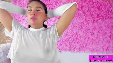 Snapshot of melodymoore_ chatting on 11-09-25, 10:19 Melody online show from 11-09-25, 10:19