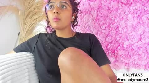 Snapshot of melodymoore_ chatting on 12-02-25, 01:00 Melody online show from 12-02-25, 01:00