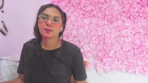 Snapshot of melodymoore_ chatting on 02-28-26, 11:06 Melody online show from 02-28-26, 11:06