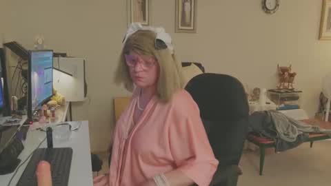 Melody online show from 10-26-25, 11:16