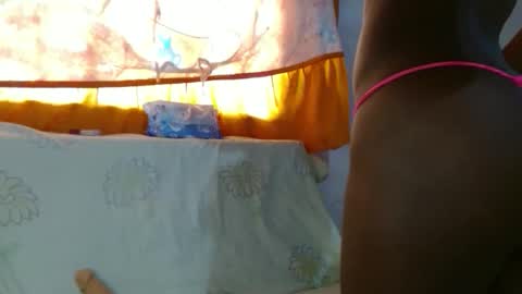 mely tomson online show from 10-17-25, 01:46