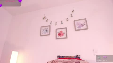 Snapshot of mely_rosee chatting on 05-29-26, 12:14 online show from 05-29-26, 12:14