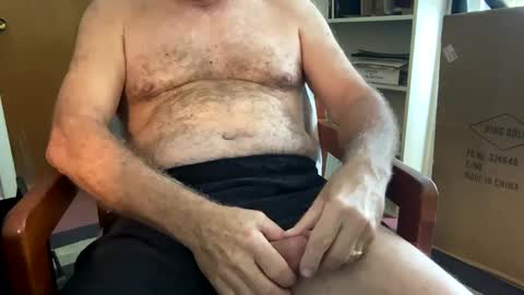 Snapshot of memesman chatting on 02-08-25, 07:05 Mimis man online show from 02-08-25, 07:05