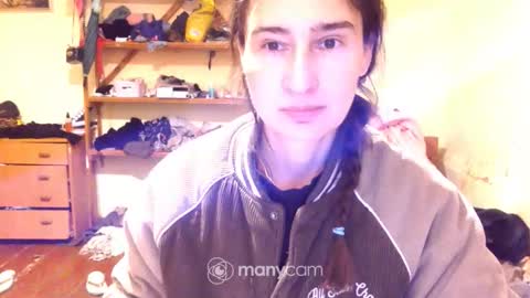 Snapshot of memorningdew chatting on 02-18-26, 05:14 Yummygirl online show from 02-18-26, 05:14