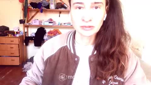 Snapshot of memorningdew chatting on 03-09-26, 06:28 Yummygirl online show from 03-09-26, 06:28