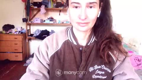 Snapshot of memorningdew chatting on 03-17-26, 05:22 Yummygirl online show from 03-17-26, 05:22